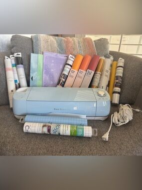 Cricut Explore Air 2 Light Blue Cutting Machine with Assorted Vinyl